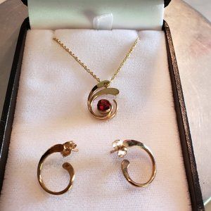 Custom 14k Italian Gold Nautilus Garnet Pendant and Earrings